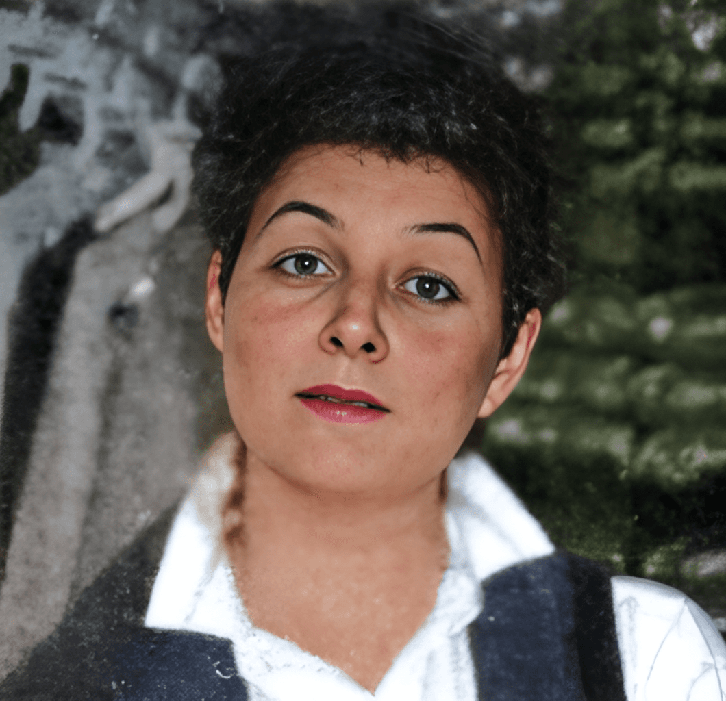 Theresa Saunders