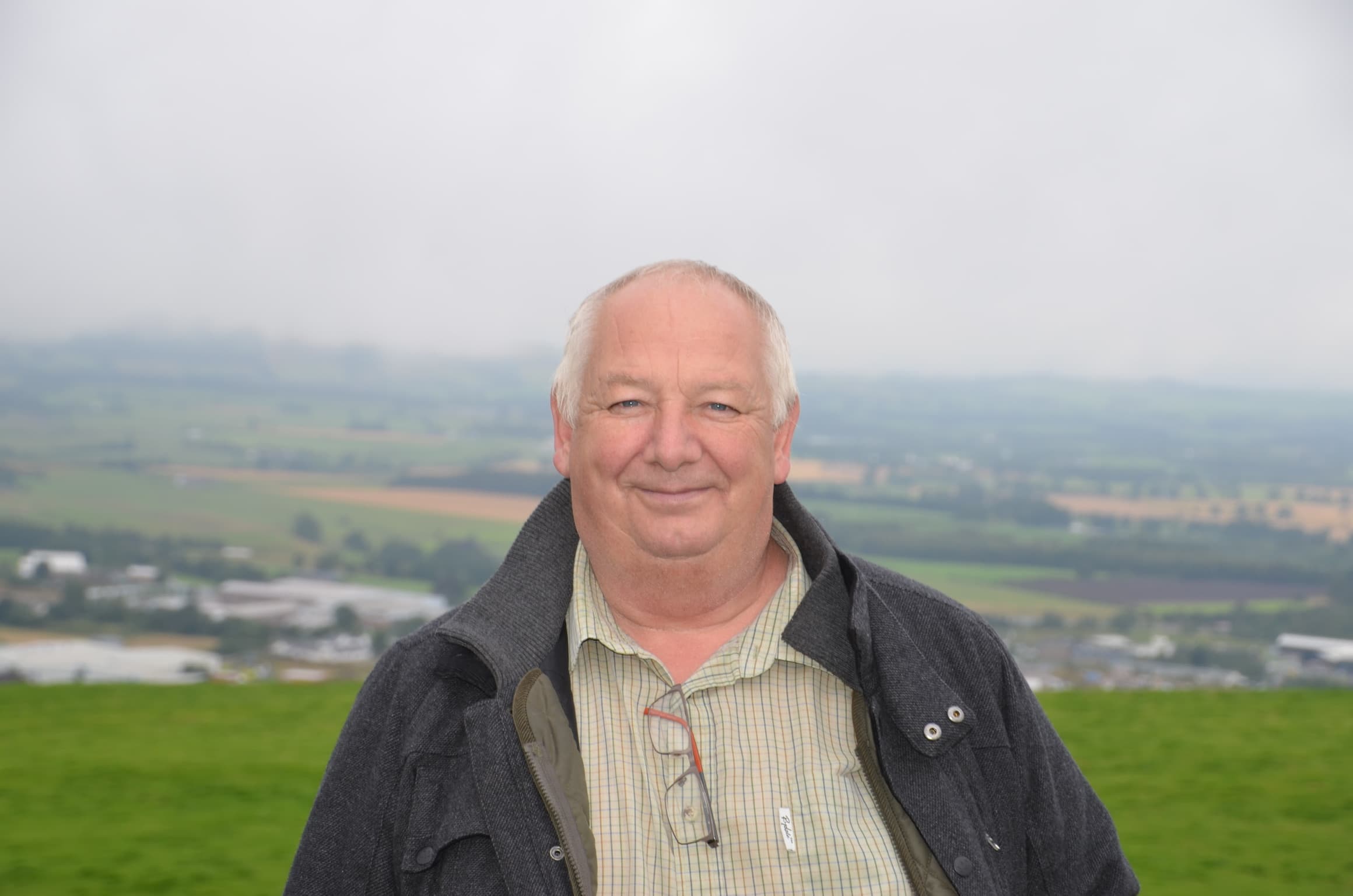 Tom  McGuinness